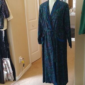 Victoria's secret long blue paisley robe/ dressing gown unisex size med- large